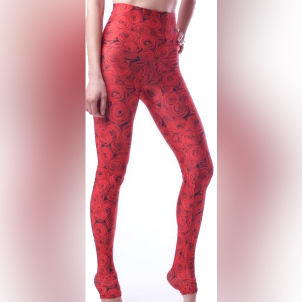 Size M Emily Hsu Designs Roses leggings